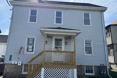 4 Coffin Ave Ct 1