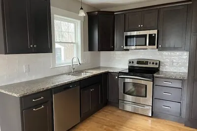 33 Riverdale Street #33 1