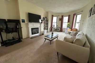 10 Westland Ave #3