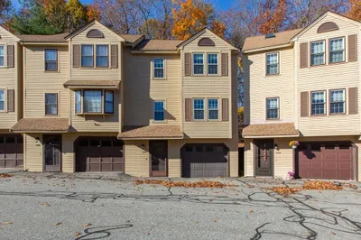 208 Morgan Dr #208 1