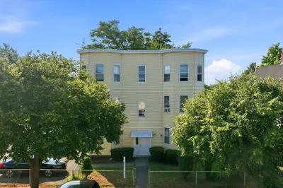 109 Grover St 1