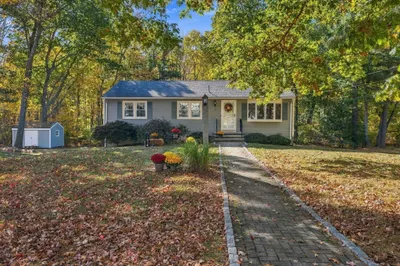 10 Overbrook Rd 1