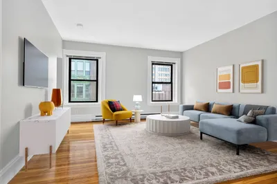 232 Newbury Street #32