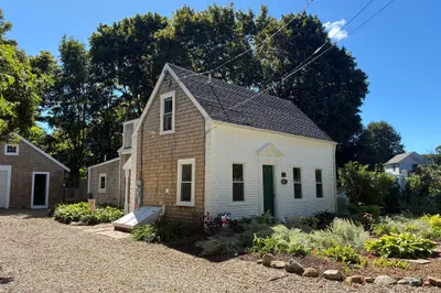 415 Pine St 1