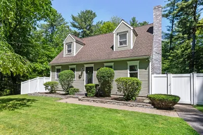 132 Pine St 1