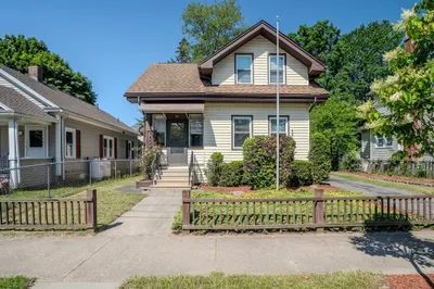 50 Duryea St