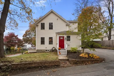 16 Pine St
