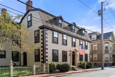 81 Essex St #1 1