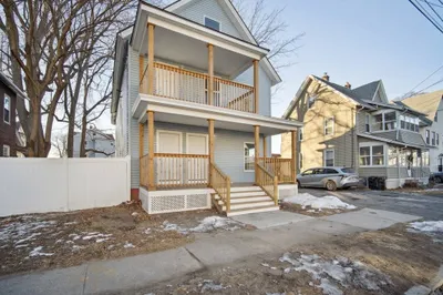 32 Harvard St 1