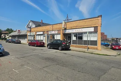 820 North Main Street 1