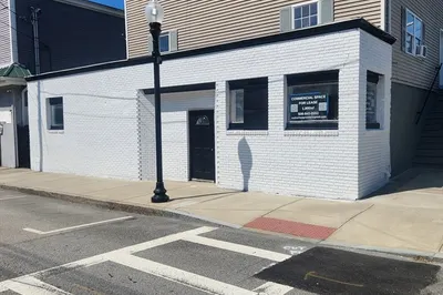 233 East Main St 1