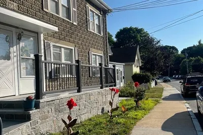 257 East St #1 1