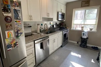 14 Bayberry Dr #1 1