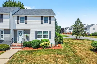 12 Christopher Drive #36 1