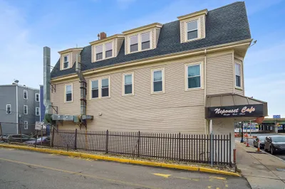 408 Neponset Ave #2R