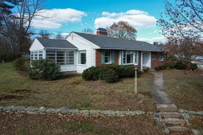 100 Concord St 1