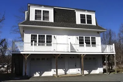 19 Railroad Street #D2 1