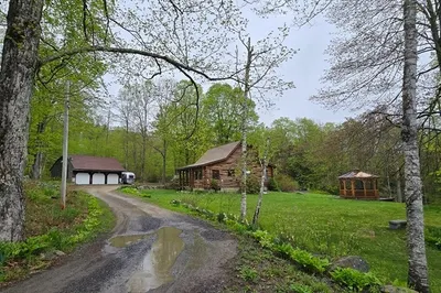 250 Athol Rd