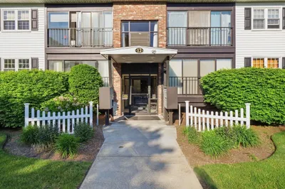 12 Candlewood Ln #1-1 1