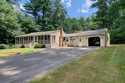 14 Lake St