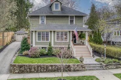 133 Perkins St 1
