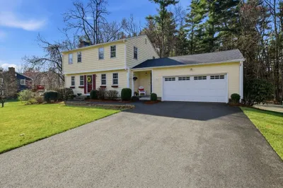 69 Colony Dr 1