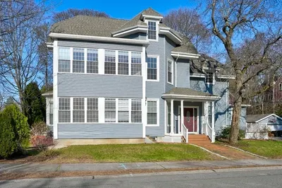 31 Rockland St #2nd floor 1