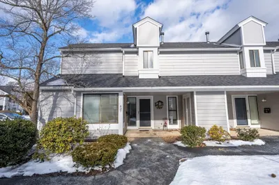 437 Nassau Dr #437 1