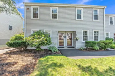 52 Warren St #1