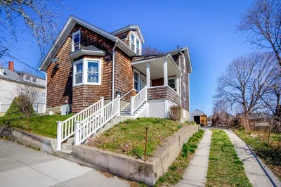 546 Snell St