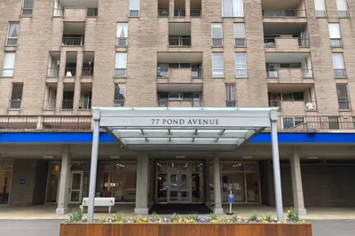 77 Pond Ave #812