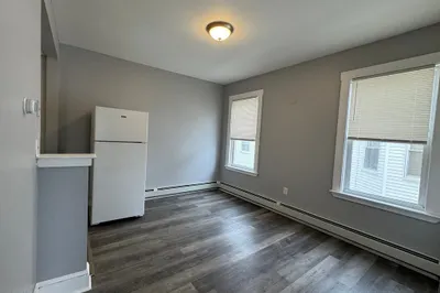 61 Vine St #31