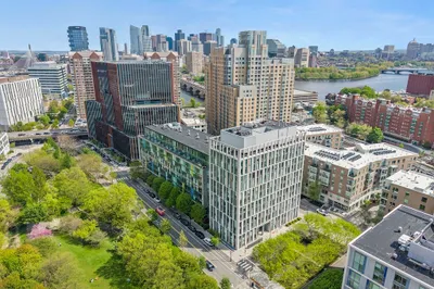 2 Earhart St #308