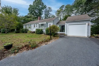 19 Seminole Dr