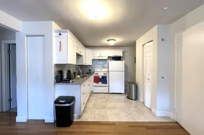17 Carey Ave #5