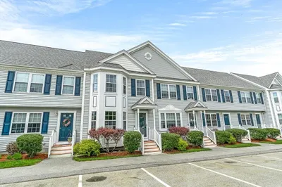 25 Merrimac Way #D 1
