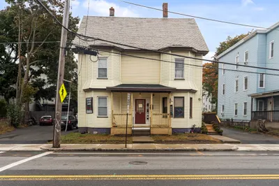 94 Central St 1