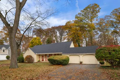 5 Greenwood Road
