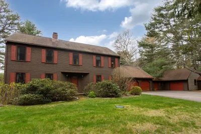 78 Halfway Pond Rd 1