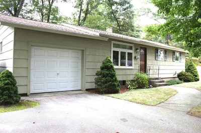 39 Cedar Hill Rd 1