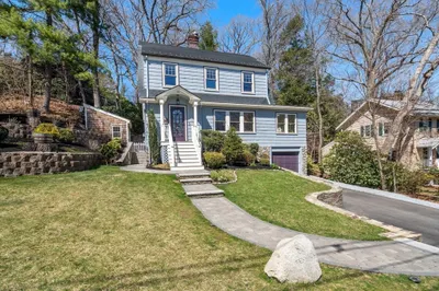80 Fenwick Rd