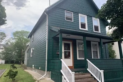 32 Harding Ave