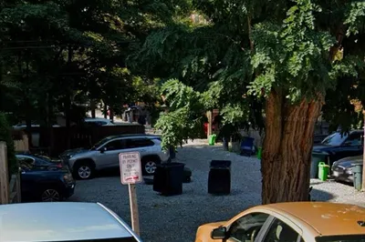 209 W Newton St #Parking