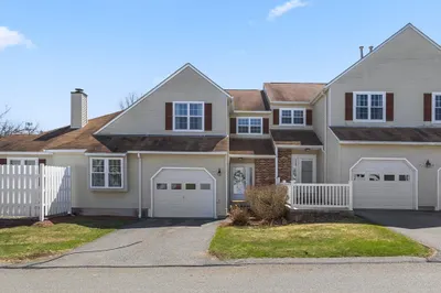 44 Chapman Place #44