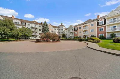 6 Woodman Way #402 1