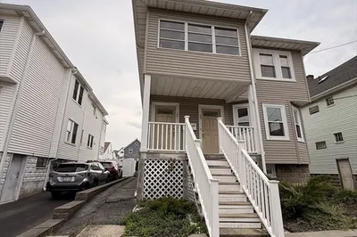 35-37 Springdale St #35