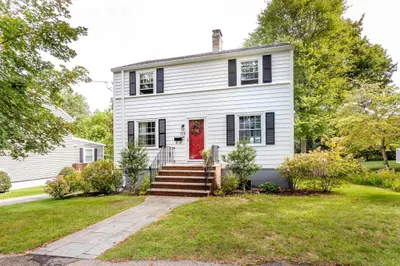 133 Gulliver St 1