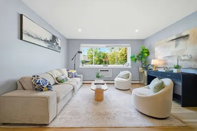 20 Radcliffe Rd #209