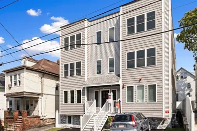 21-23 Thornton St #3