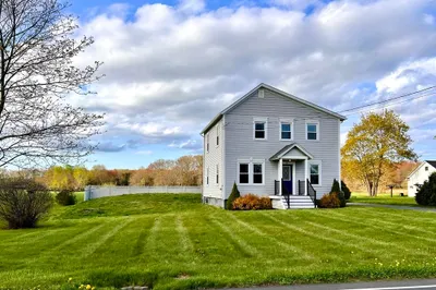 66 Chestnut St 1